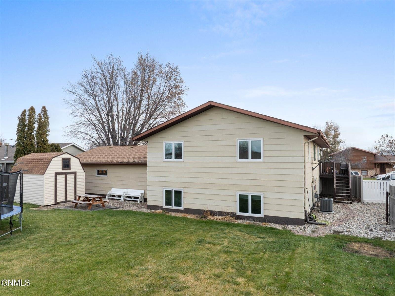 2309 14th Avenue West, Williston, ND 58801