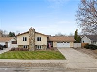 2309 14th Avenue West, Williston, ND 58801