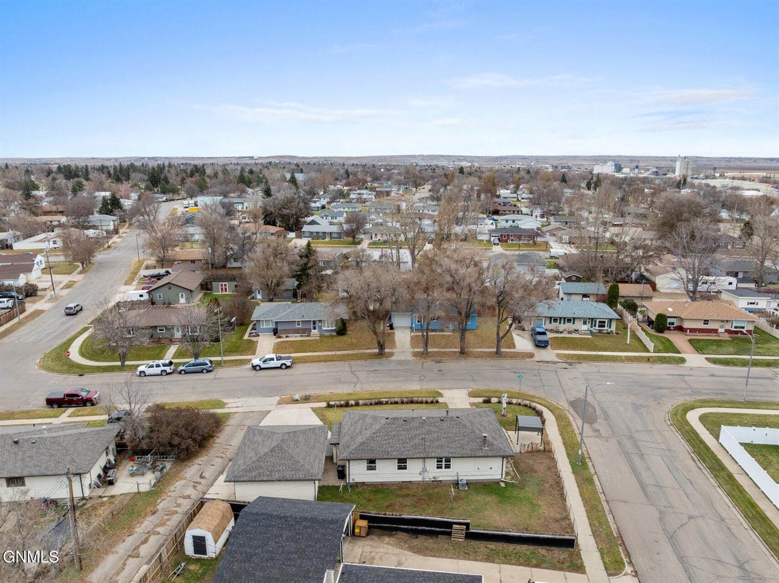 505 17th Avenue West, Williston, ND 58801