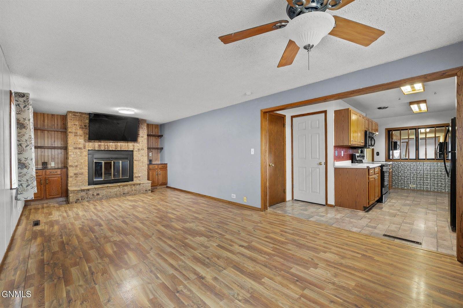 505 17th Avenue West, Williston, ND 58801