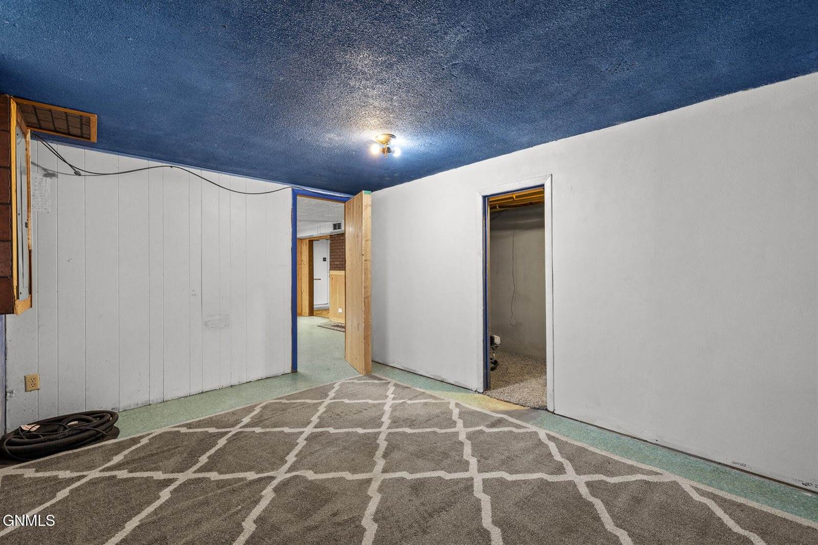 505 17th Avenue West, Williston, ND 58801