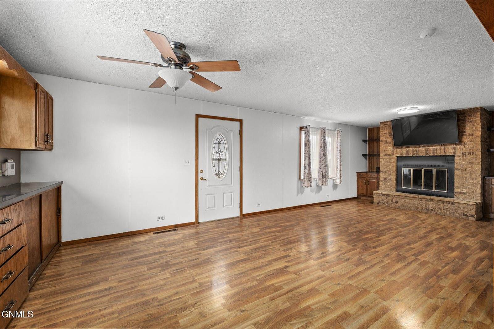 505 17th Avenue West, Williston, ND 58801