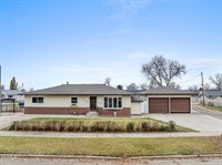 505 17th Avenue West, Williston, ND 58801