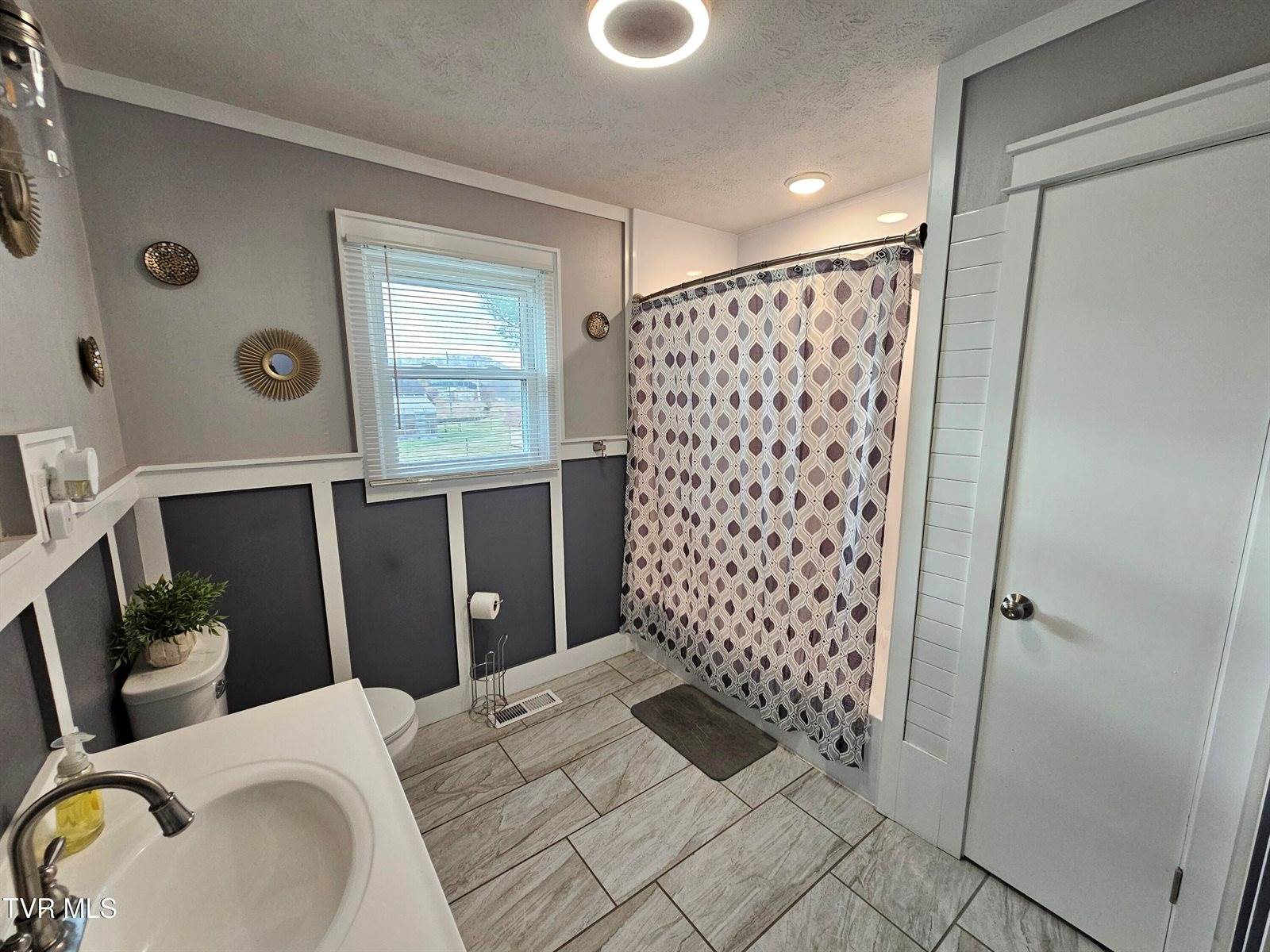 320 Green Lane, Blountville, TN 37617