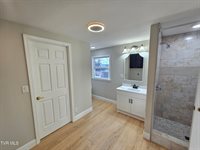 209 North Paperville Road, Bristol, TN 37620