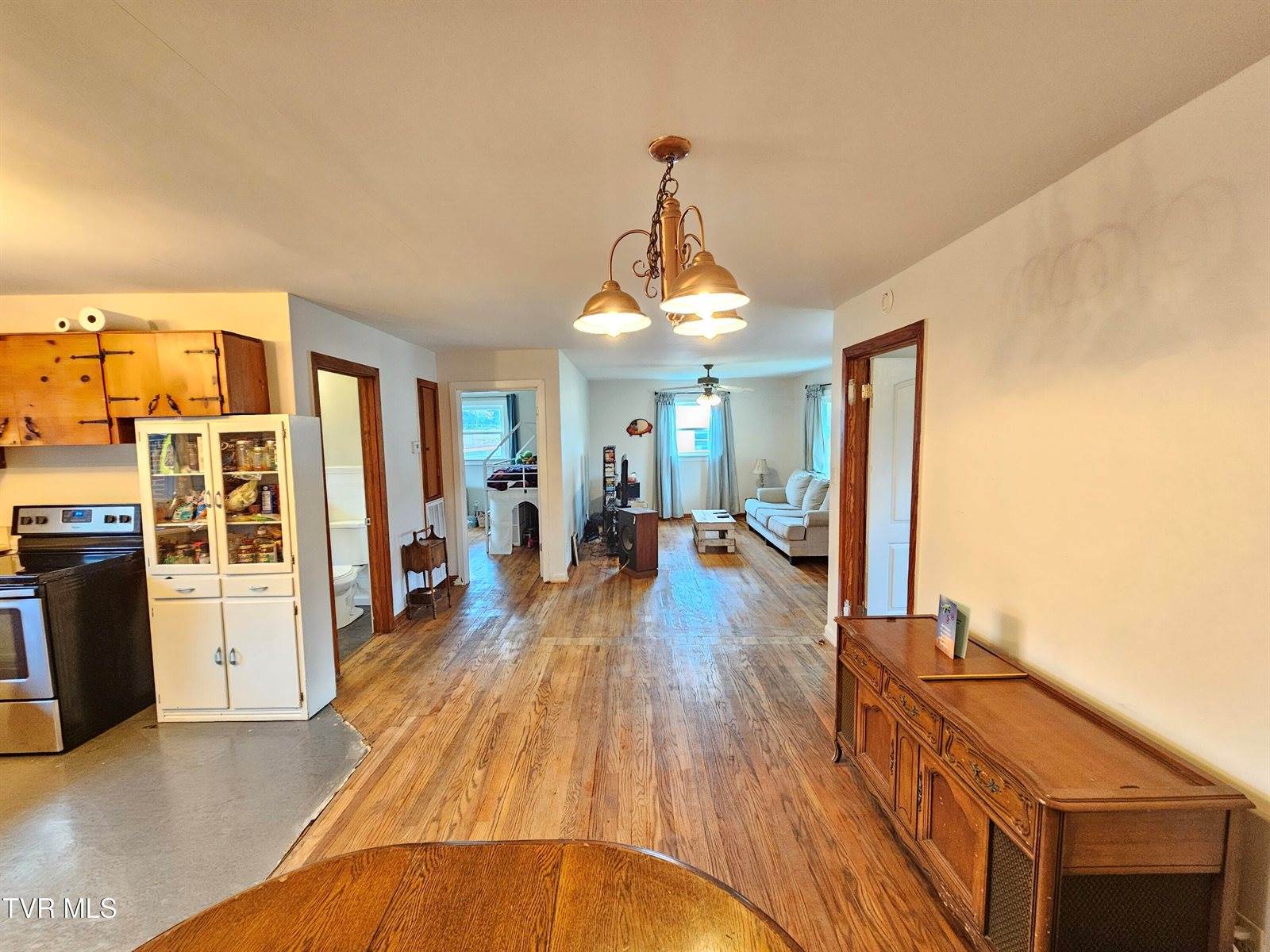 1520 Sylvan Drive, Johnson City, TN 37604