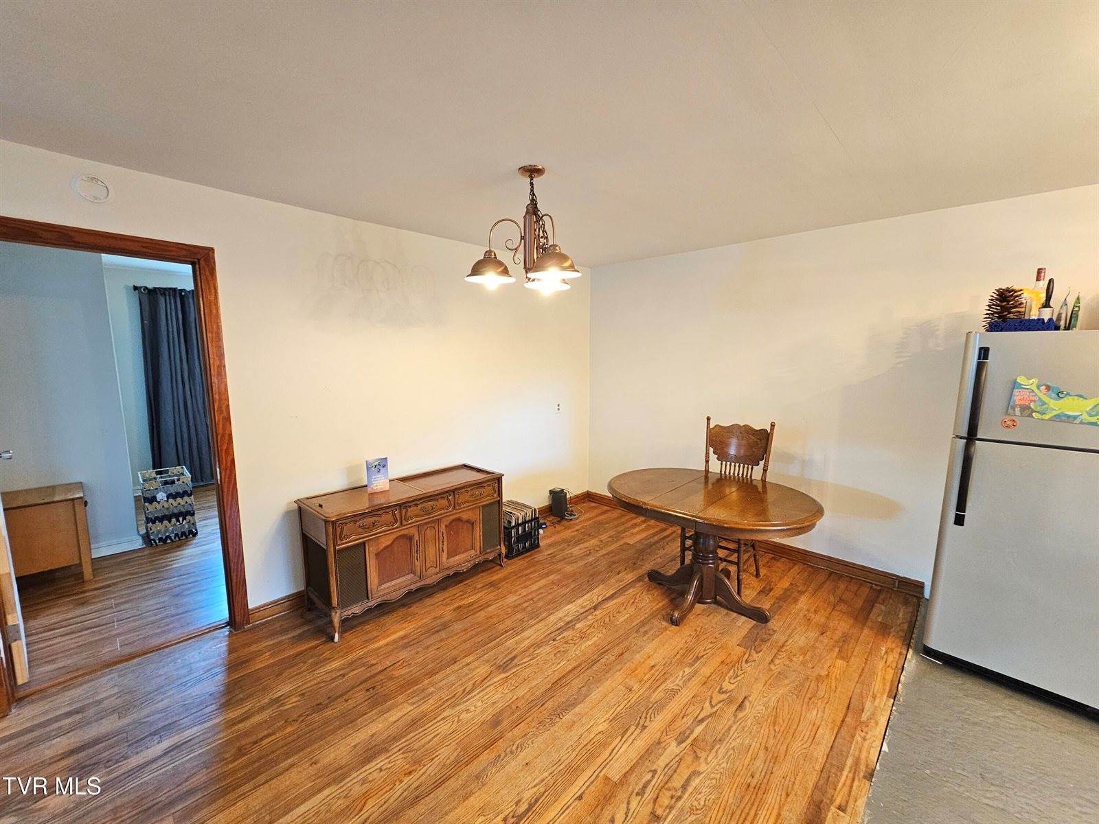 1520 Sylvan Drive, Johnson City, TN 37604