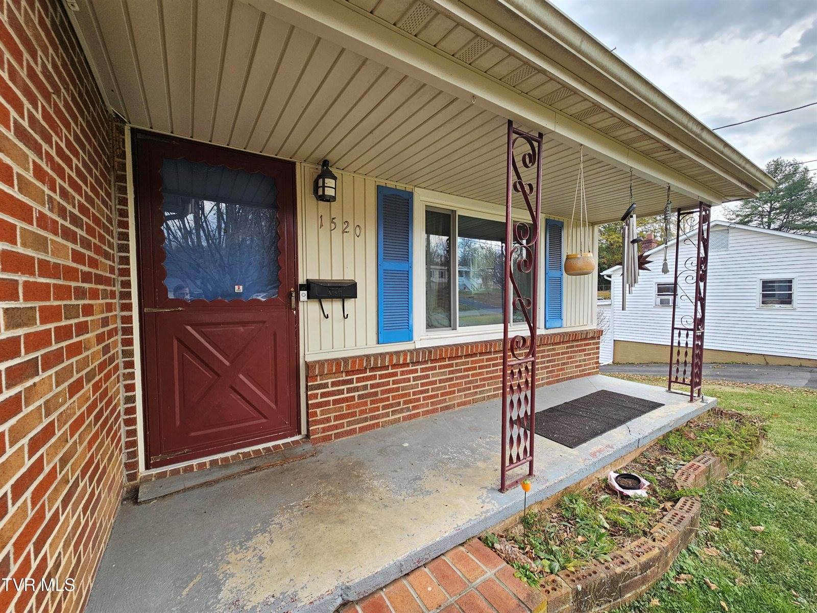 1520 Sylvan Drive, Johnson City, TN 37604