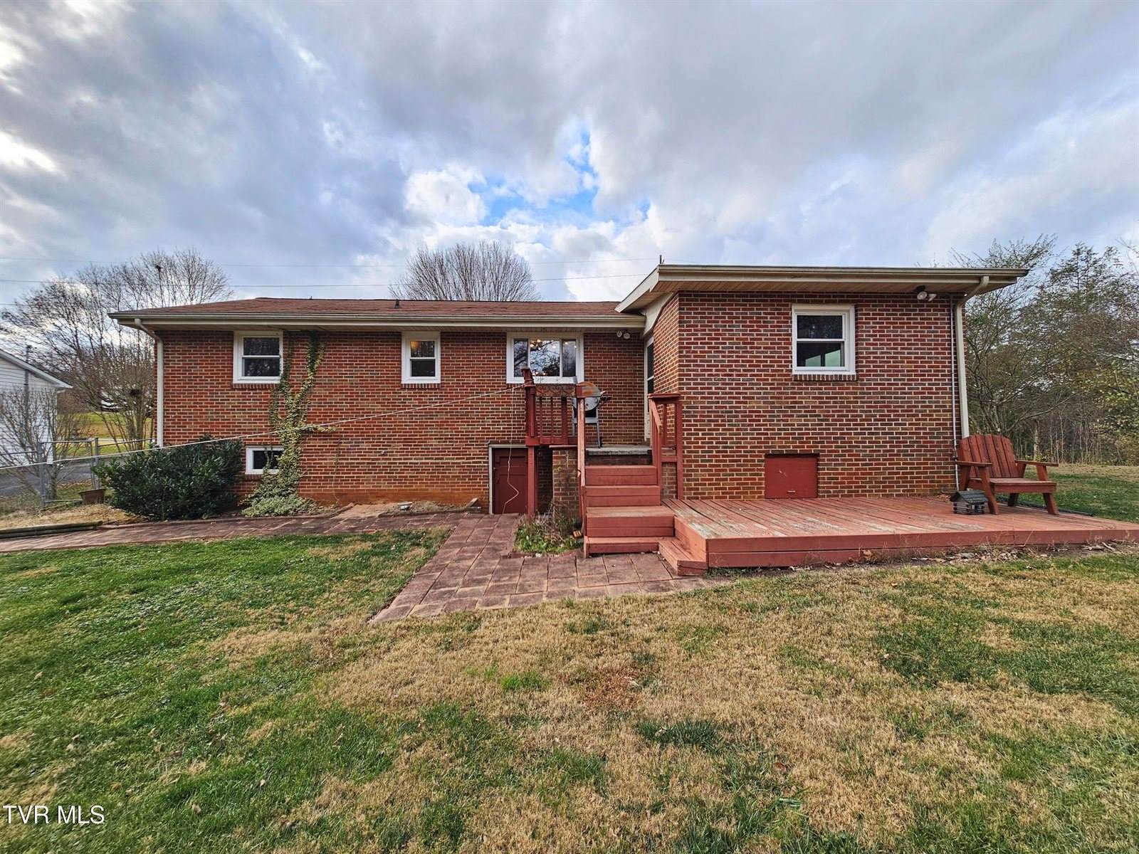 1520 Sylvan Drive, Johnson City, TN 37604
