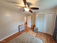 1520 Sylvan Drive, Johnson City, TN 37604