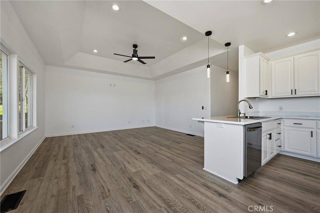 19285 Ravenhill, Hidden Valley Lake, CA 95467