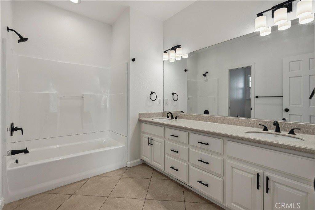 19285 Ravenhill, Hidden Valley Lake, CA 95467