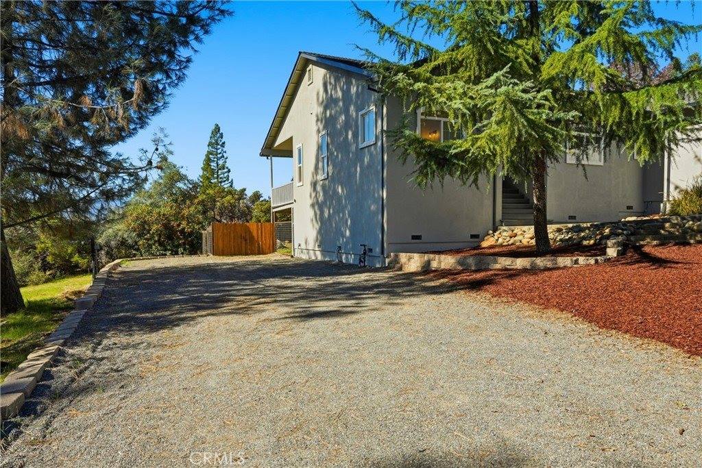 19285 Ravenhill, Hidden Valley Lake, CA 95467