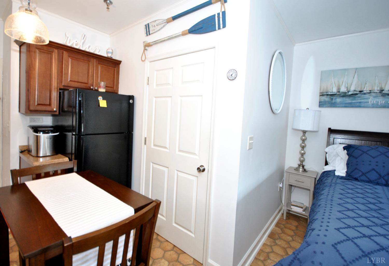 1245 Graves Harbor Trail, Huddleston, VA 24104