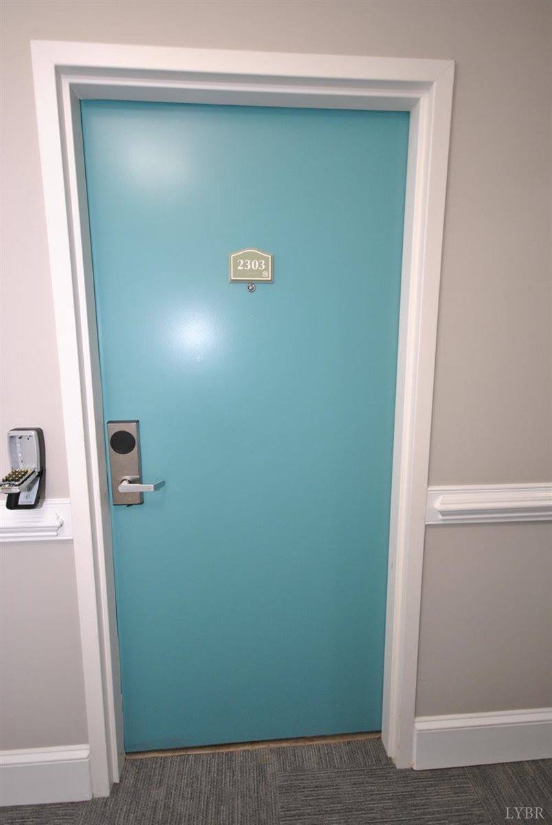 1245 Graves Harbor Trail, Huddleston, VA 24104