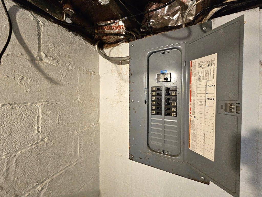 820 E 7th Street, Ashland, OH 44805