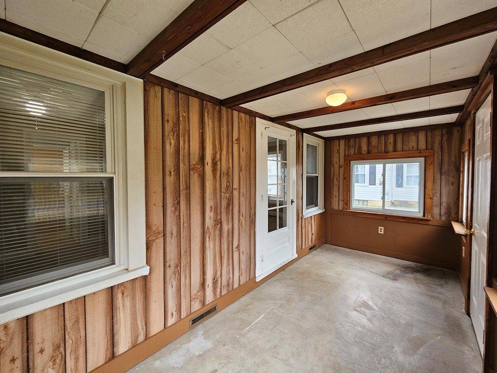 820 E 7th Street, Ashland, OH 44805