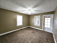 820 E 7th Street, Ashland, OH 44805