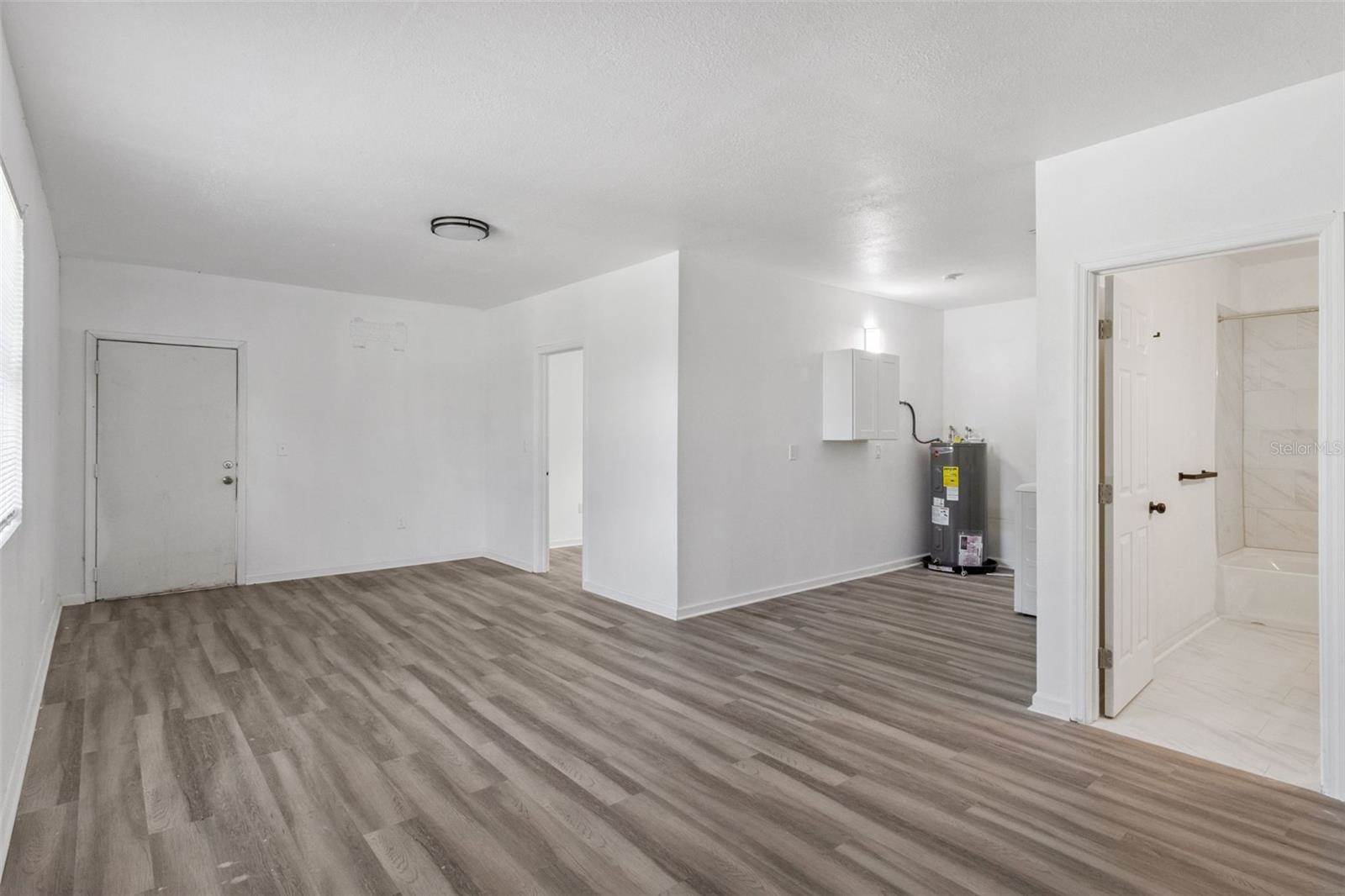 301 Bassedena Circle North, Lakeland, FL 33805