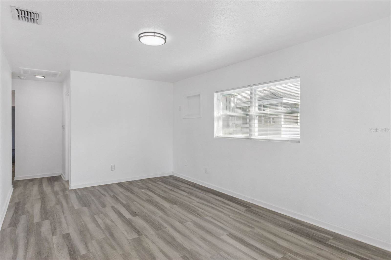 301 Bassedena Circle North, Lakeland, FL 33805