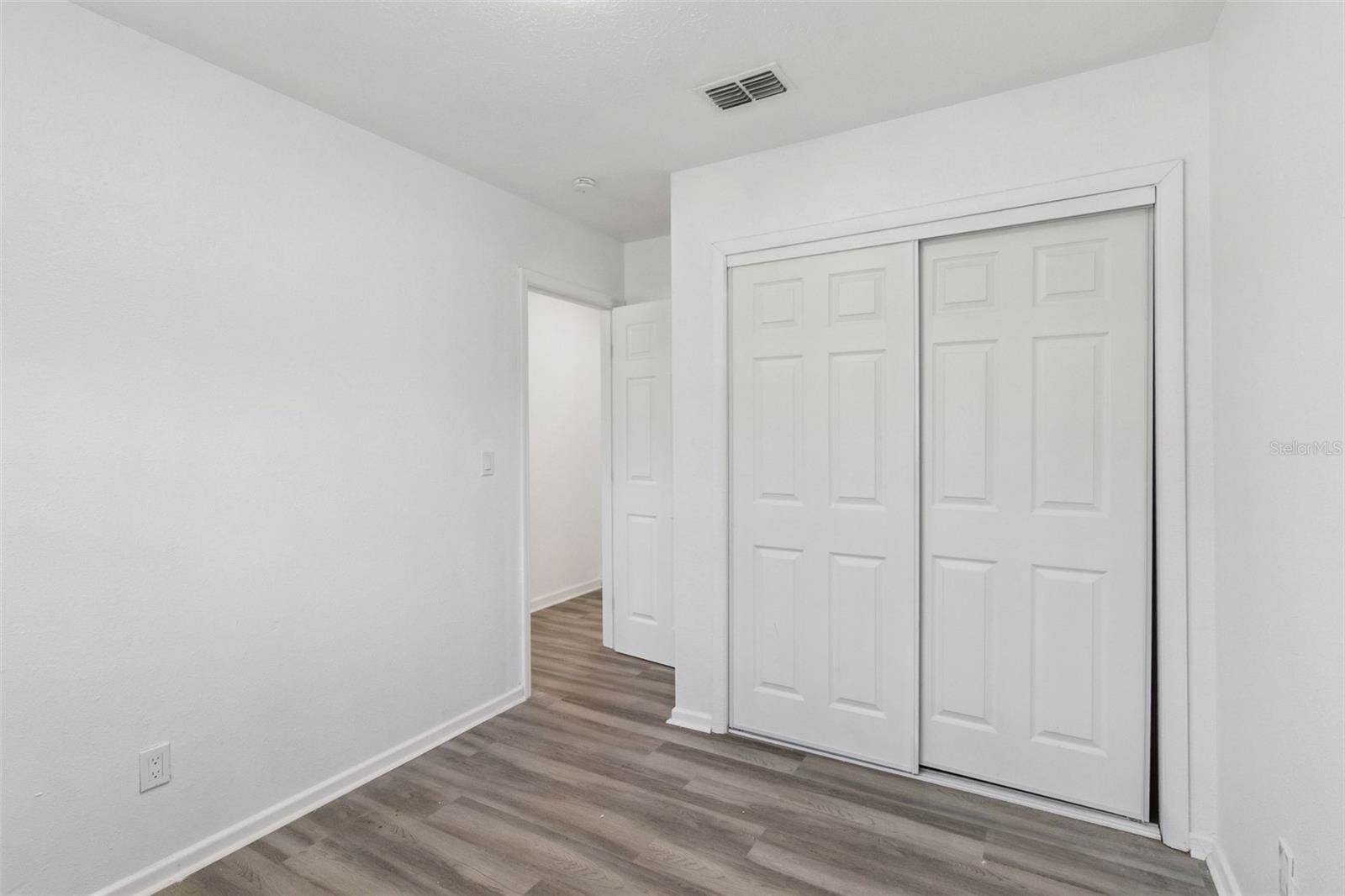 301 Bassedena Circle North, Lakeland, FL 33805