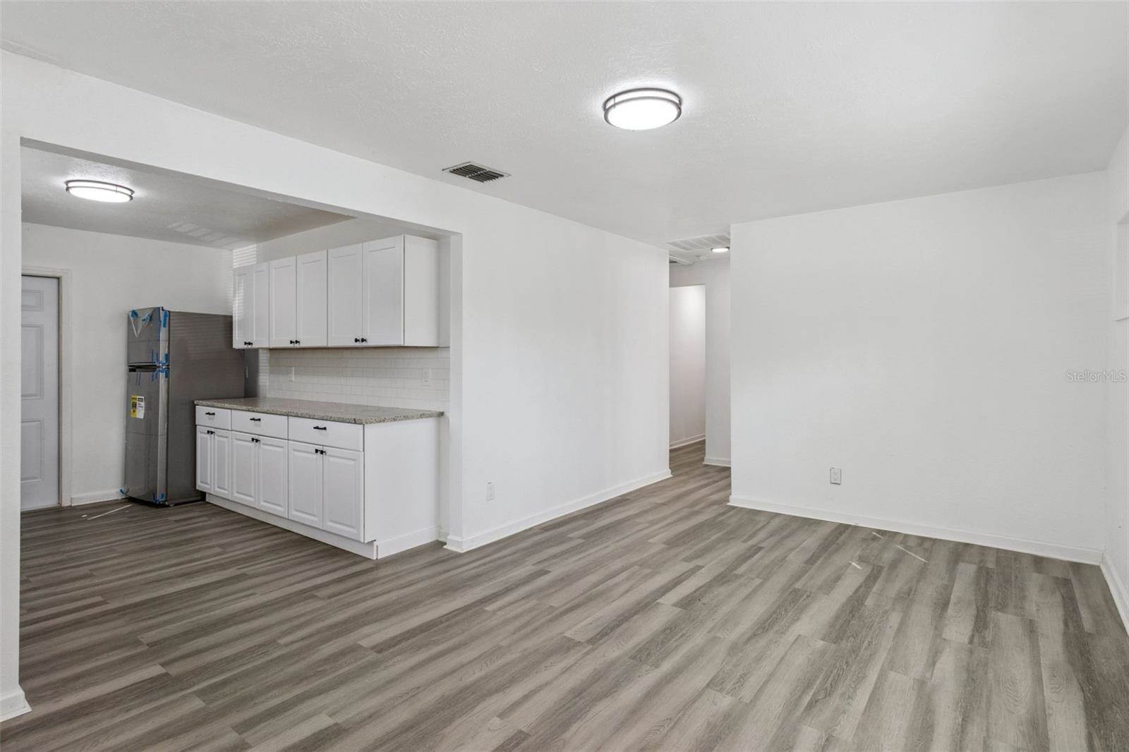 301 Bassedena Circle North, Lakeland, FL 33805