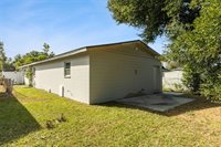 301 Bassedena Circle North, Lakeland, FL 33805