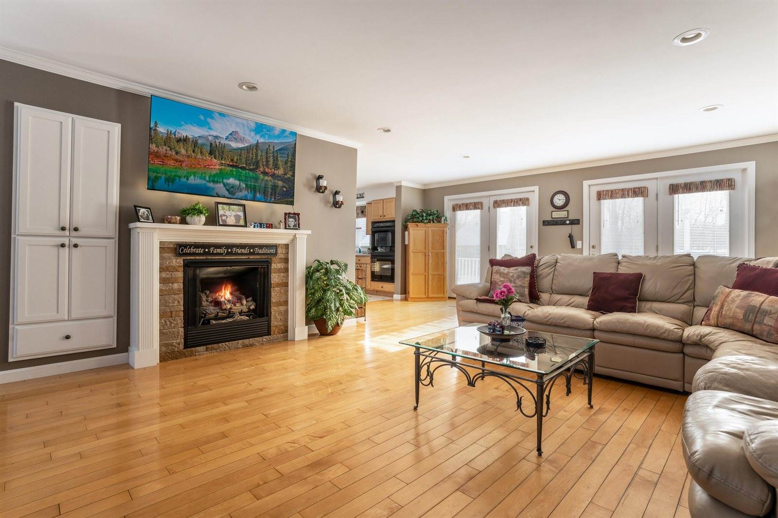 19 Cunningham Lane, Milford, ME 04461