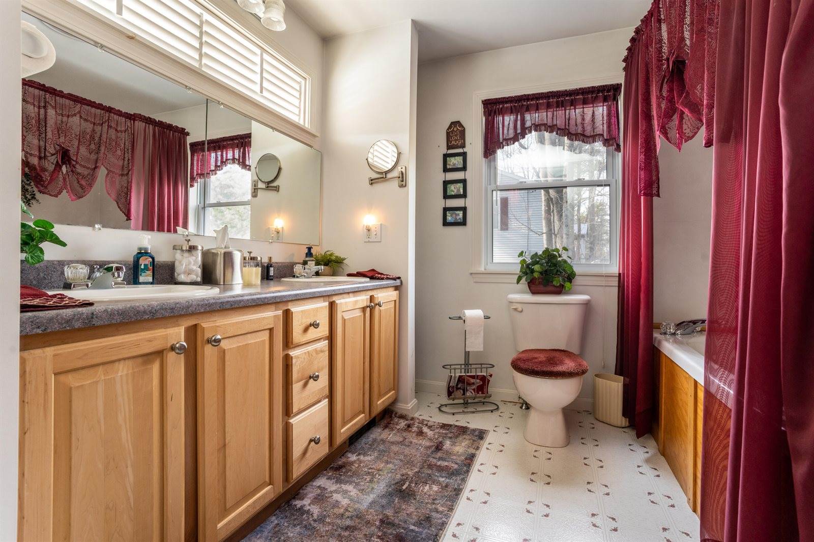 19 Cunningham Lane, Milford, ME 04461