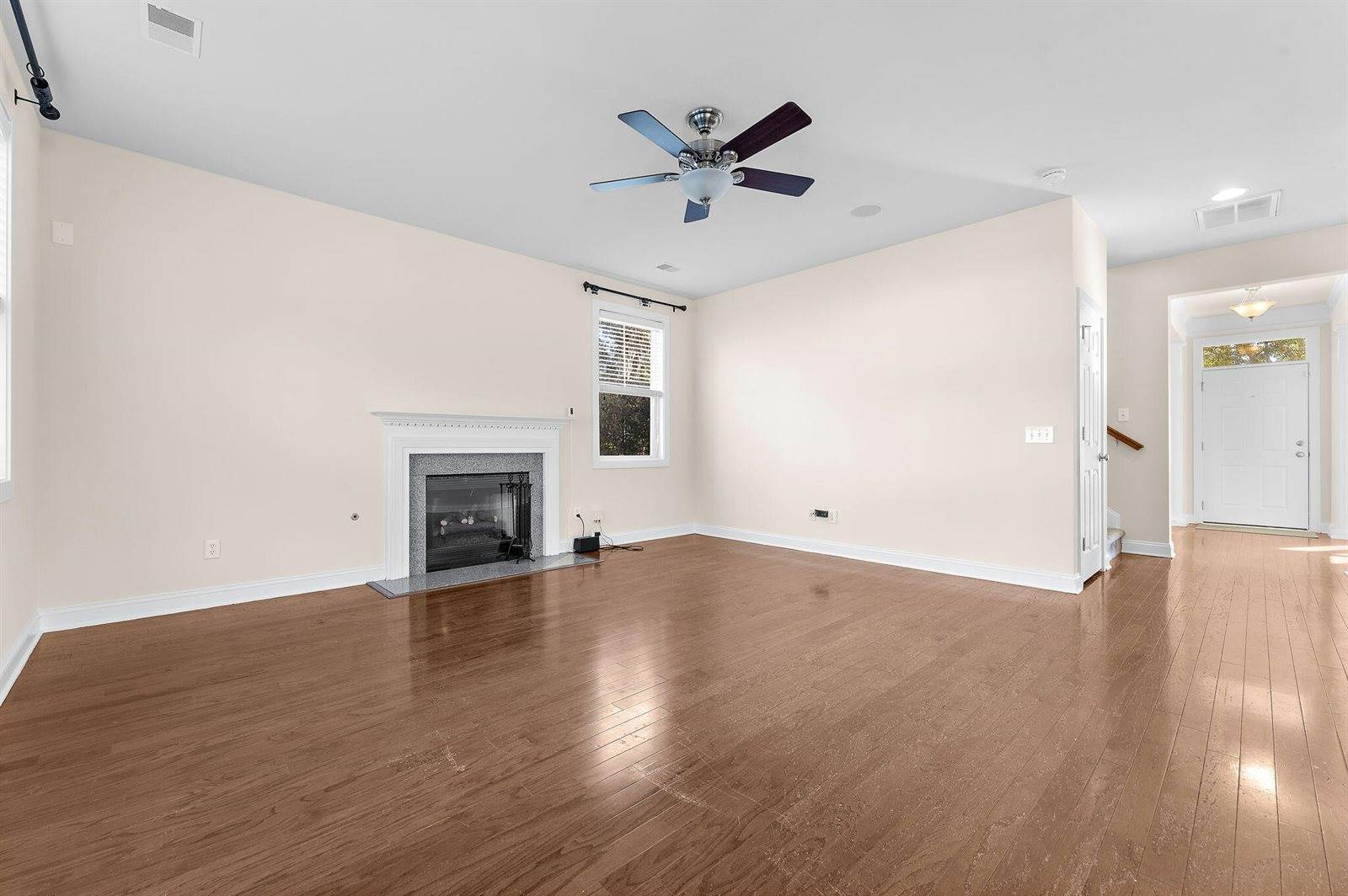 122 Scrapbook Lane, Summerville, SC 29483