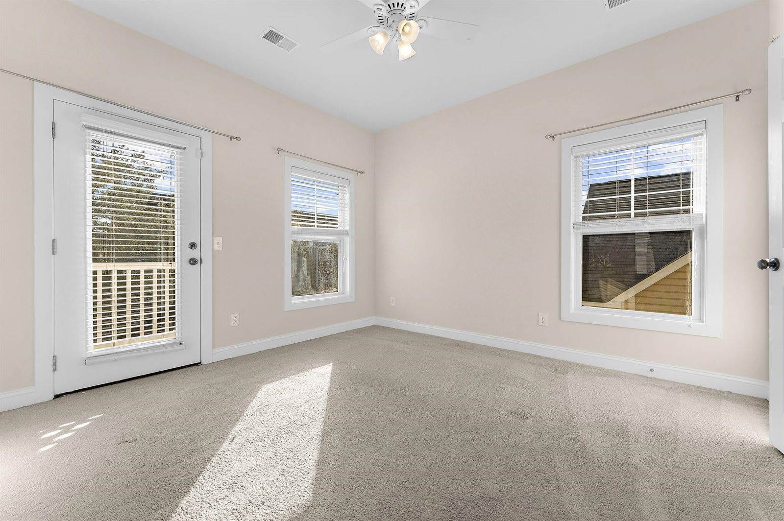 122 Scrapbook Lane, Summerville, SC 29483