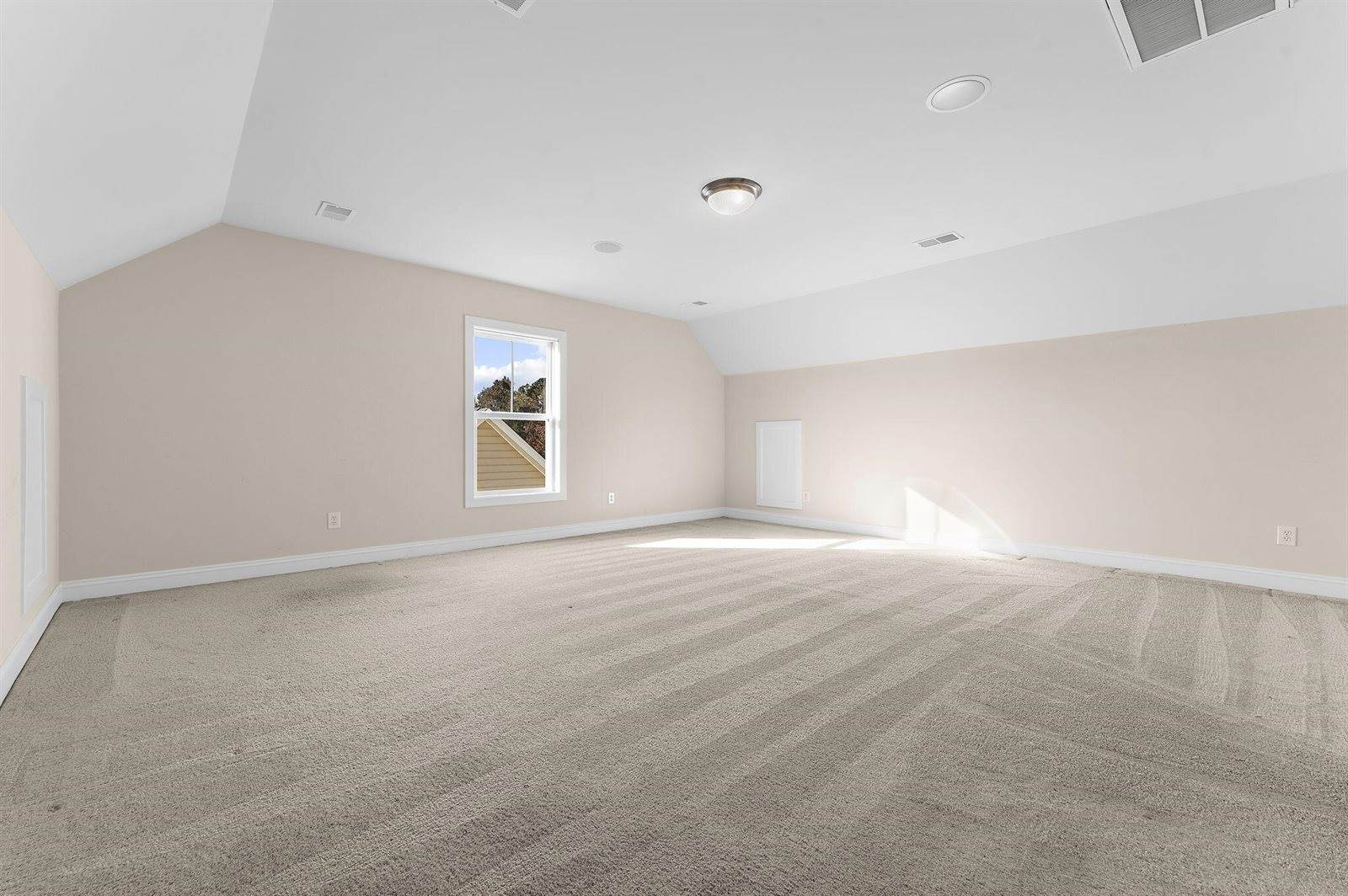 122 Scrapbook Lane, Summerville, SC 29483