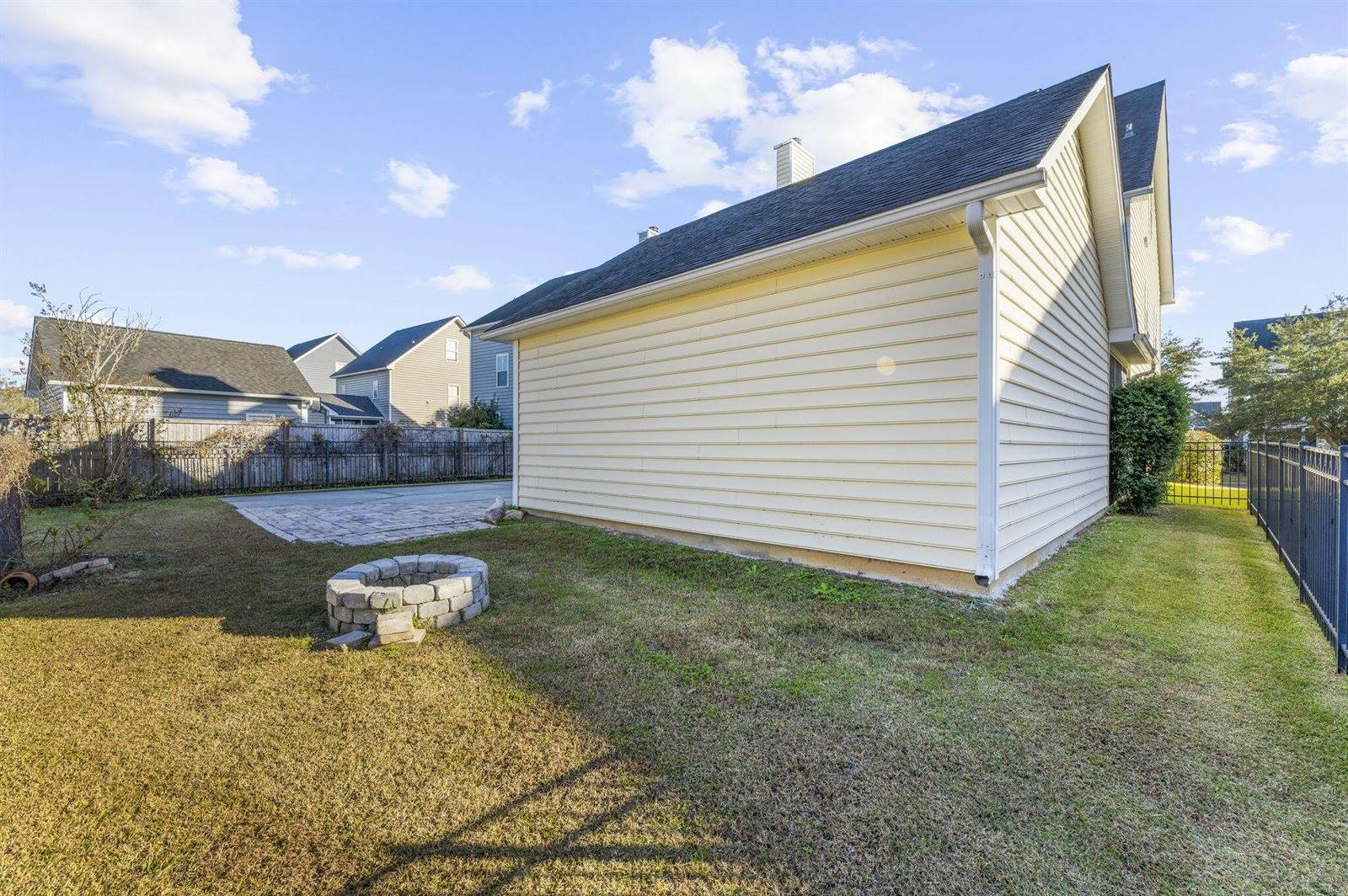 122 Scrapbook Lane, Summerville, SC 29483