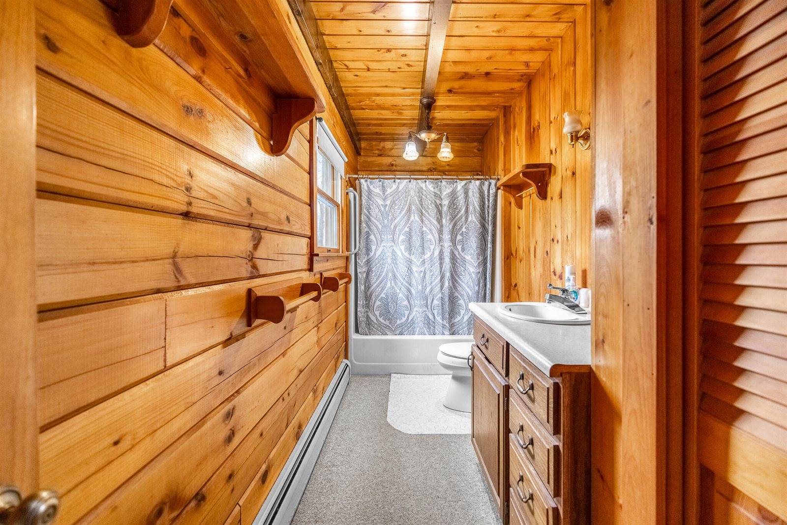 225 Annis Road, Hermon, ME 04401