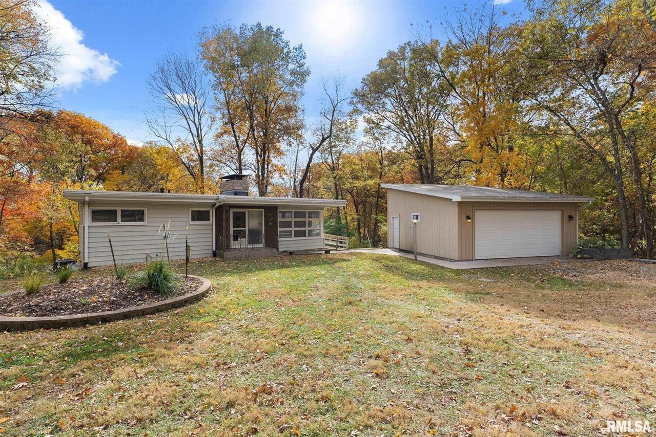 2575 33RD Street, Moline, IL 61265