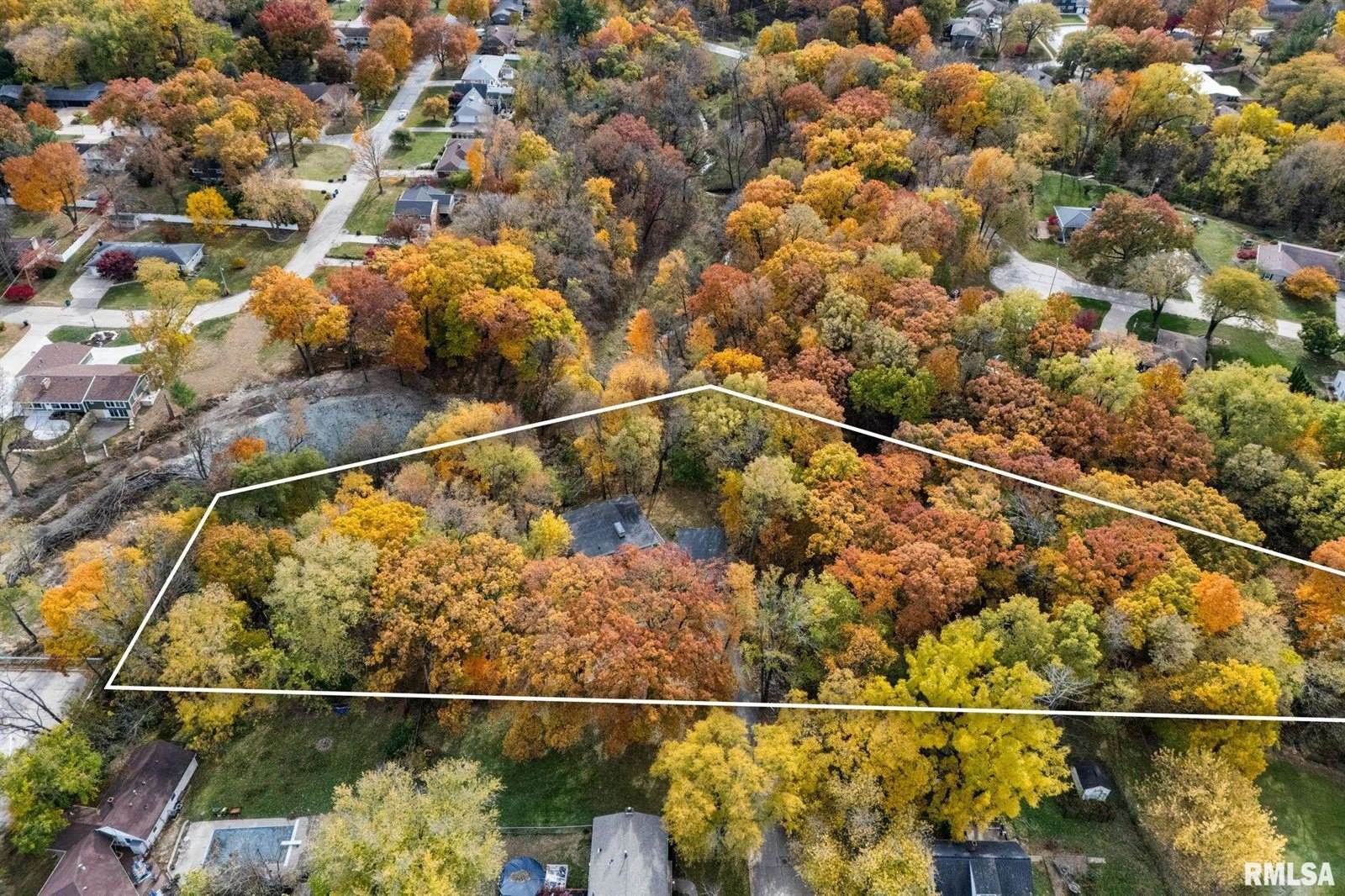 2575 33RD Street, Moline, IL 61265