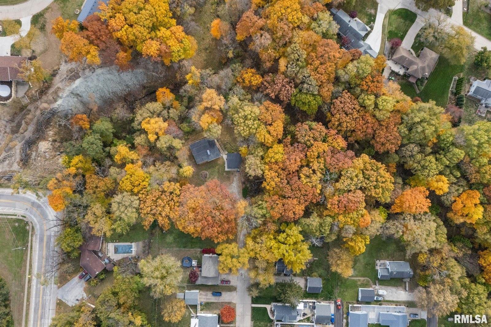 2575 33RD Street, Moline, IL 61265