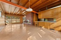 2575 33RD Street, Moline, IL 61265