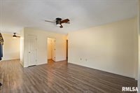 1104 Kimberly Road, Bettendorf, IA 52722