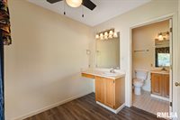 1104 Kimberly Road, Bettendorf, IA 52722