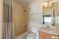 1104 Kimberly Road, Bettendorf, IA 52722