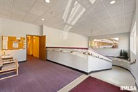 1104 Kimberly Road, Bettendorf, IA 52722