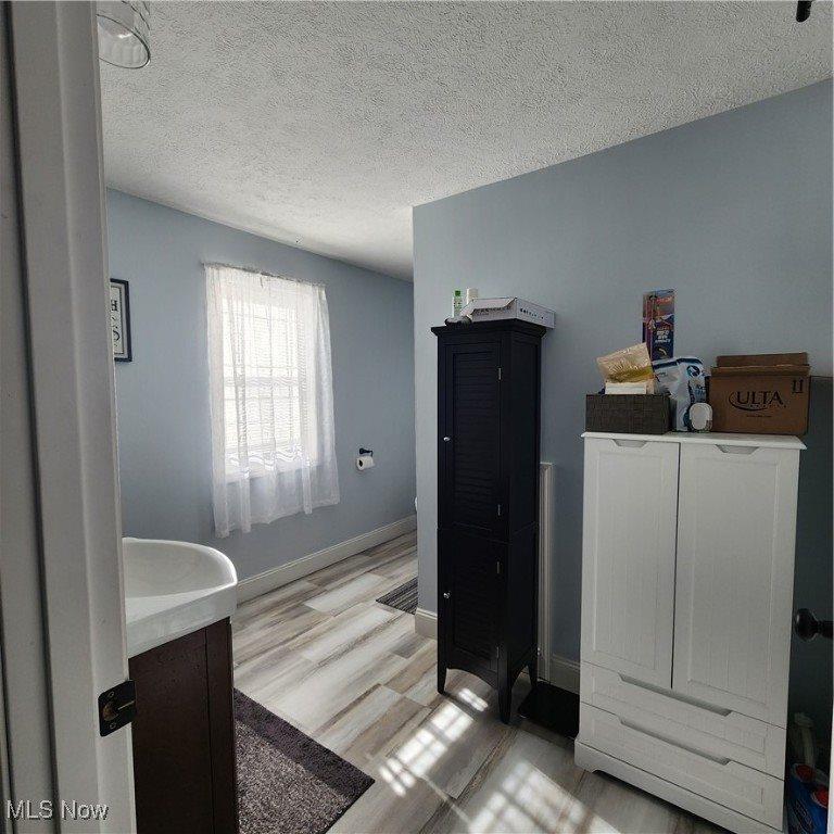 560 Heller Drive, Newcomerstown, OH 43832