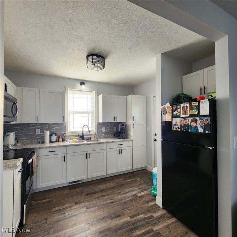 560 Heller Drive, Newcomerstown, OH 43832