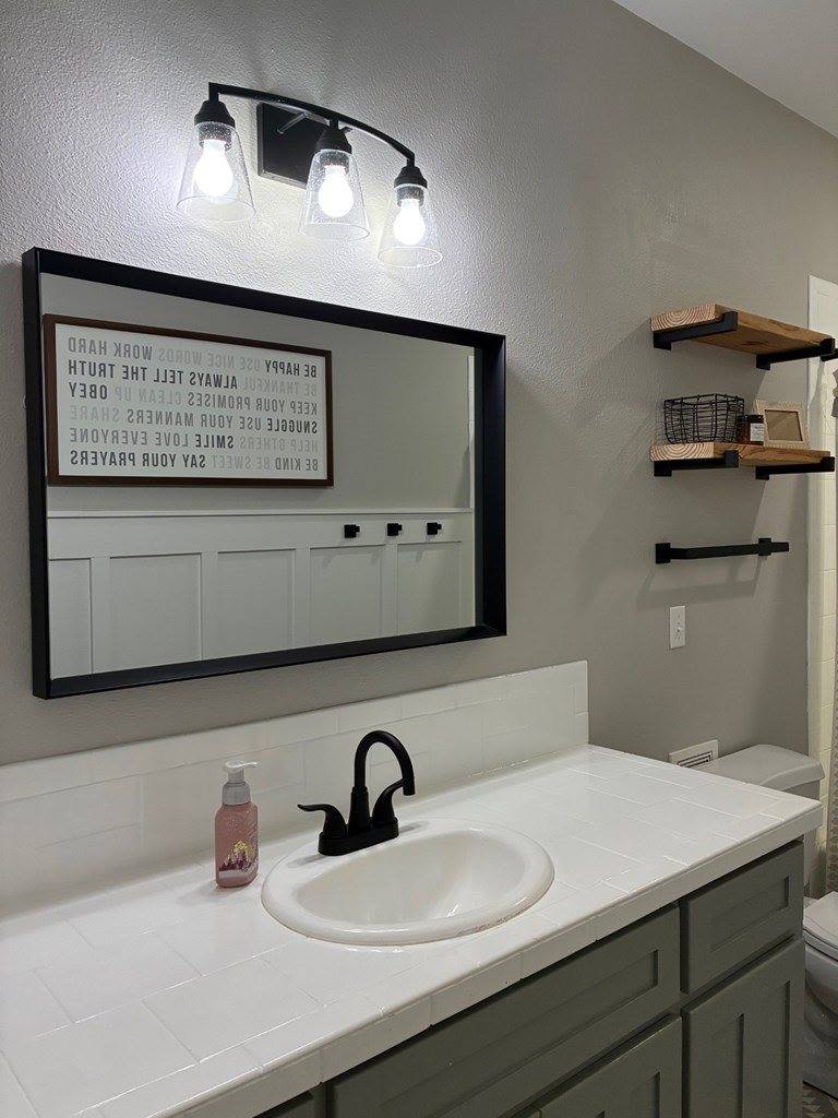 1 Rose of Sharon Place, Texarkana, TX 75501