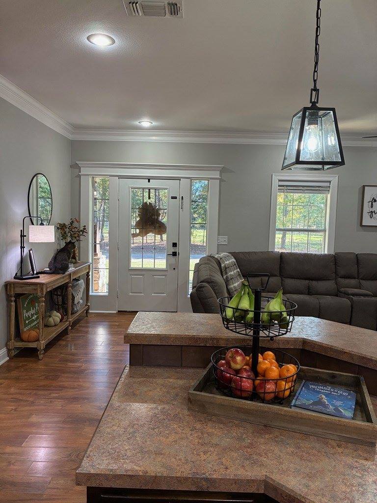 1 Rose of Sharon Place, Texarkana, TX 75501