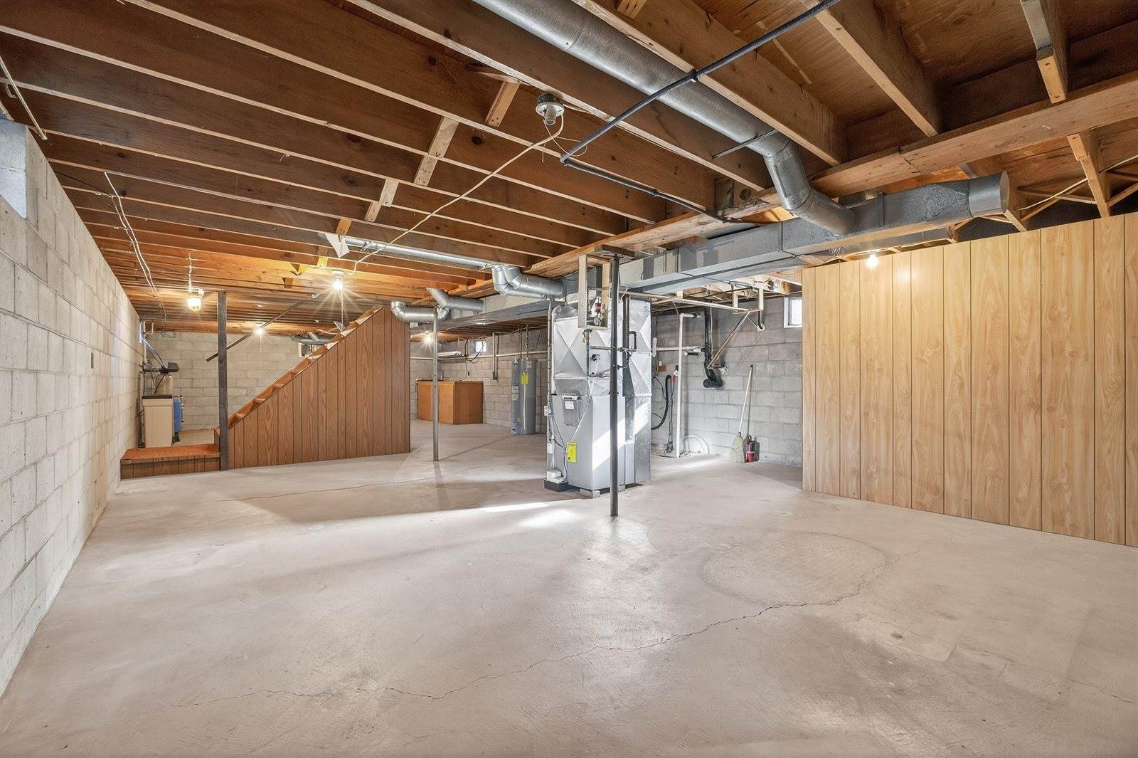 4555 Lynn Hill Road, Nekoosa, WI 54457