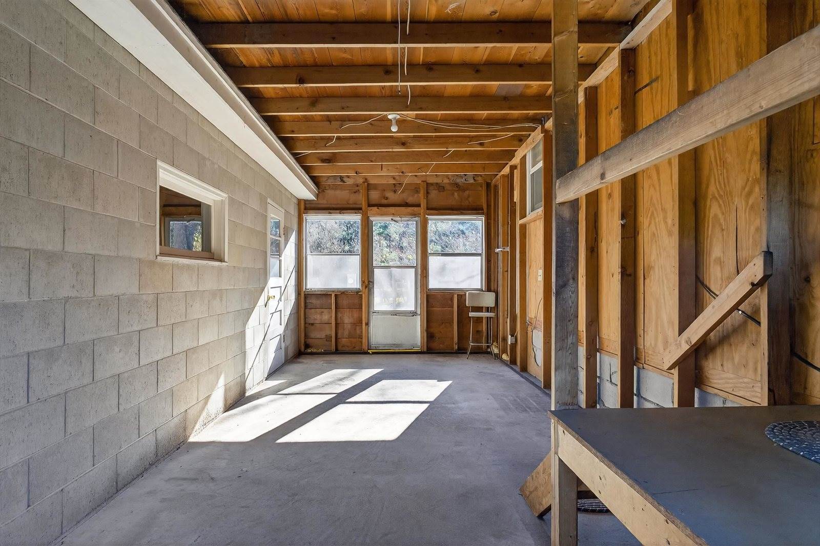 4555 Lynn Hill Road, Nekoosa, WI 54457