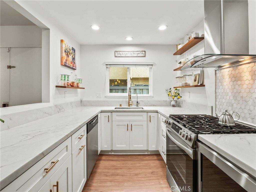 5352 Driftwood, Oxnard, CA 93035