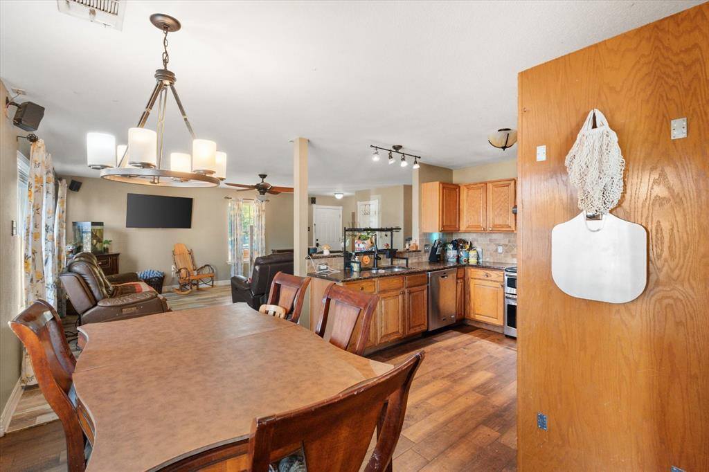 7811 East Fm 917, Alvarado, TX 76009